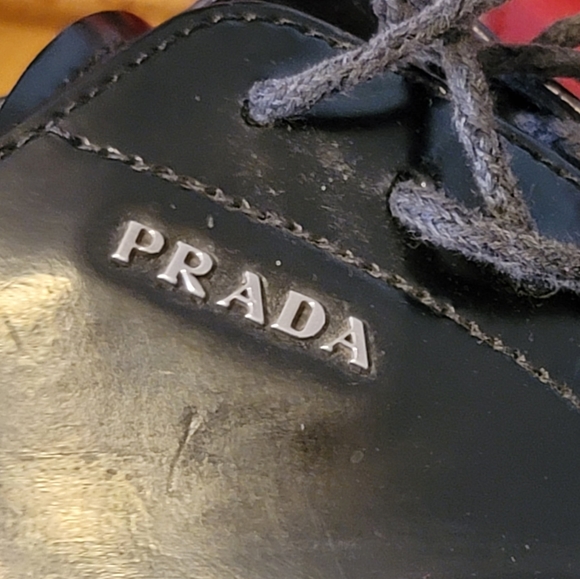 Prada Men Dressing Shoes - Picture 14 of 16